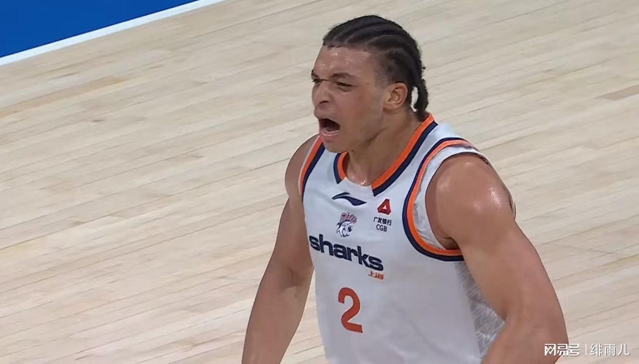 乐竞体育NBA流言汇总：雄鹿绿军围绕字母谈判 布朗去第三方