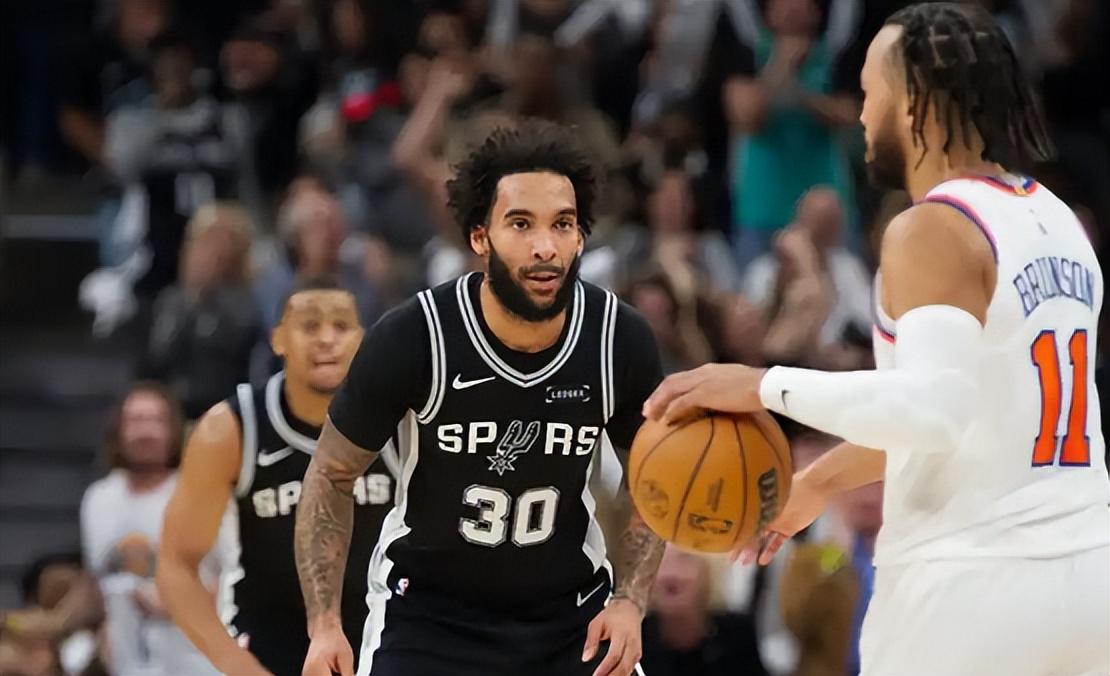 哈勒斯登男孩距NBA冠军一步之遥，已成系列赛标志