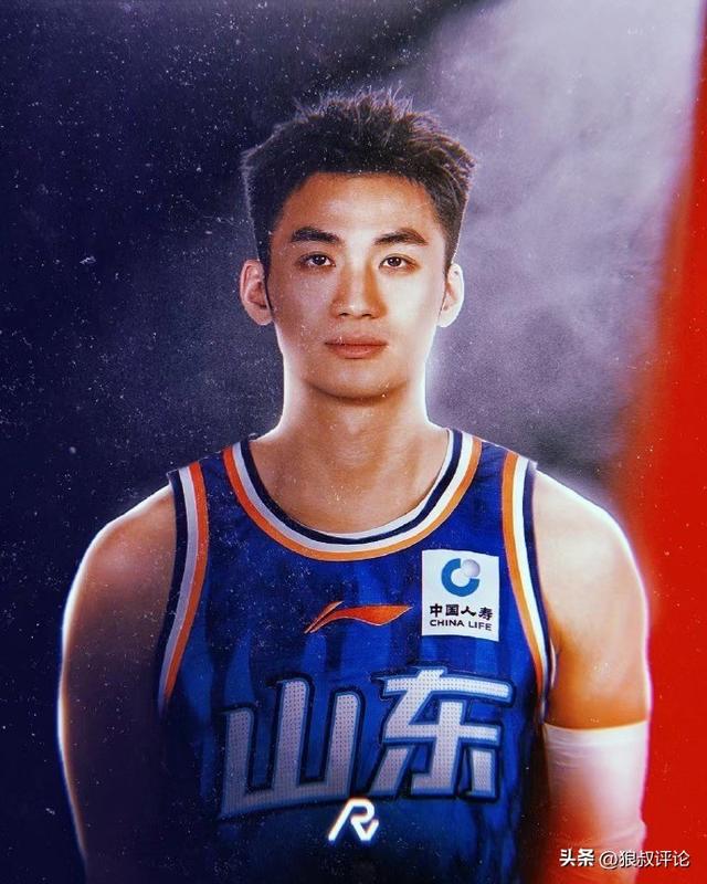 乐竞体育效力8年成为总冠军中锋!是时候打主力了,联手东契奇?