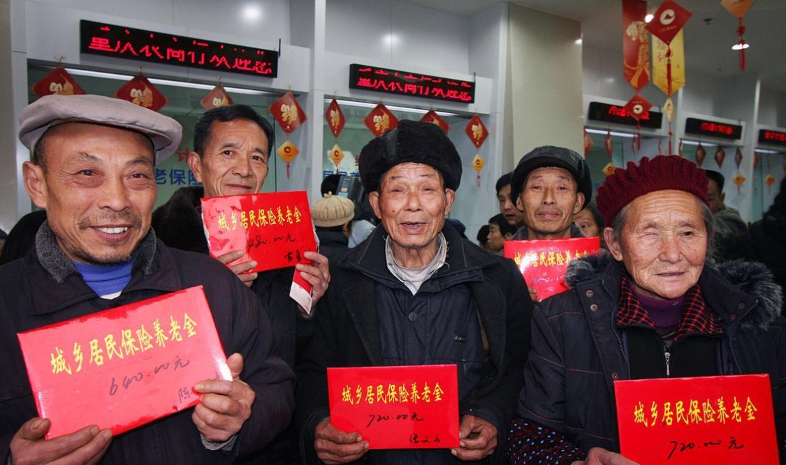 美媒：马刺有意交易杰伦·布朗