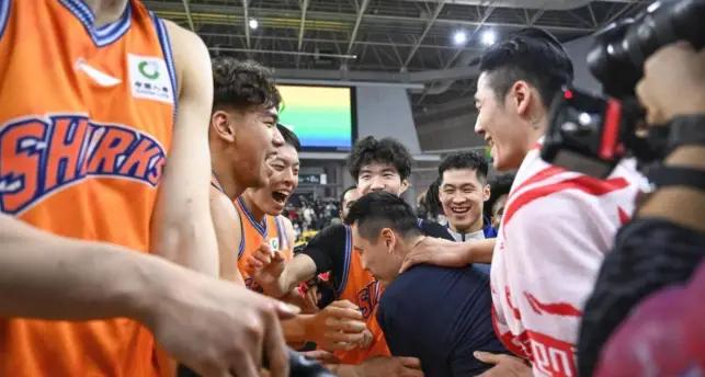 乐竞体育老鹰4年长约签下次轮秀,他确实是拿到了自己想要的合同?