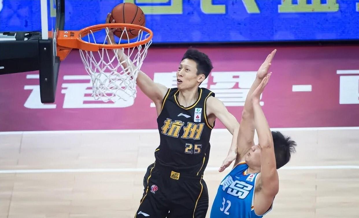 乐竞体育布伦森狂砍45分创队史总决赛得分纪录，尼克斯时隔53年圆梦总冠军