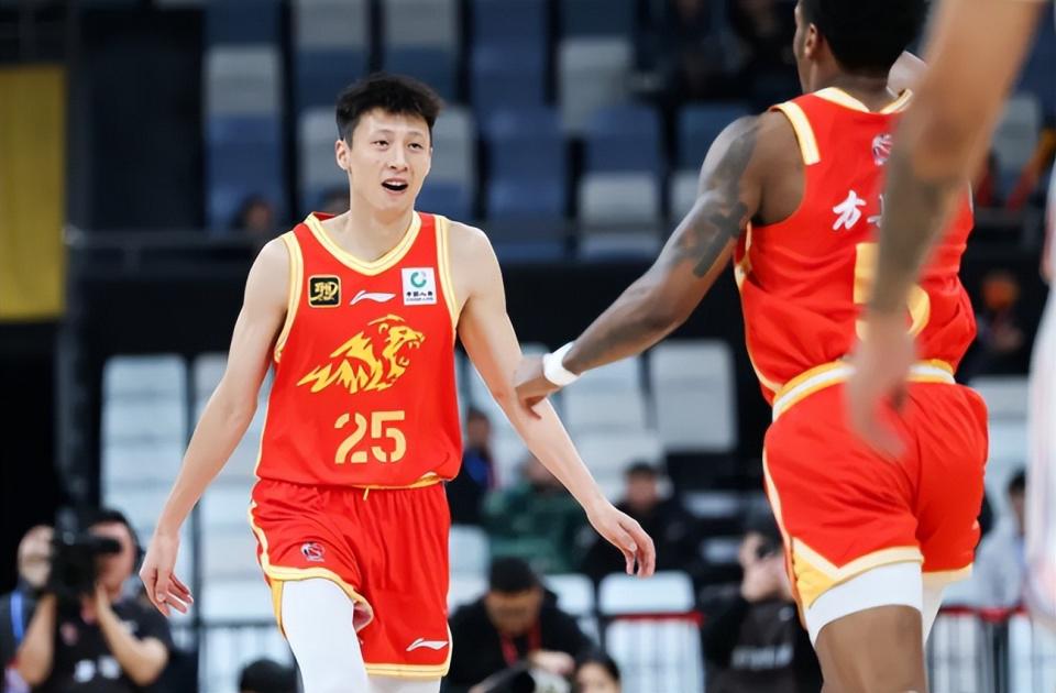 哈特成尼克斯冲冠隐形关键