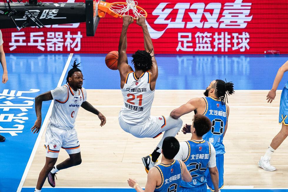 乐竞体育NBA疯狂一夜！五大签约诞生，库明加拒绝湖人，勇士首签来了，快船亏大了