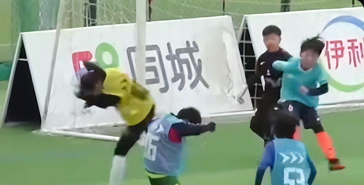 费兰vs佛得角数据：4次射门1次射正，8次地面对抗0次成功